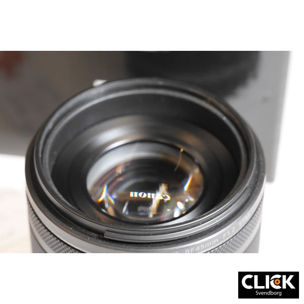 Demo Canon RF 45mm F1.2 STM