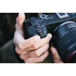 Canon EOS R6 V  BODY