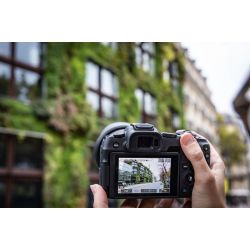 Canon Eos R8 m/RF 24-50mm F4.5-6.3 IS STM