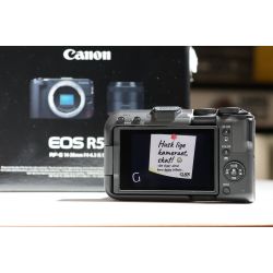 Brugt Canon EOS R50 V m/14-30mm objektiv - Kameraet til kreative creators