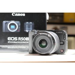 Brugt Canon EOS R50 V m/14-30mm objektiv - Kameraet til kreative creators