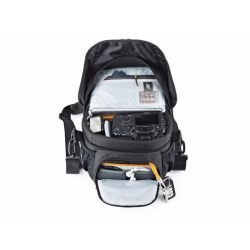 Lowepro Nova 160 AW II Kamera Taske Sort