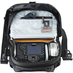 Lowepro Nova 170 AW II Kamera Taske Sort