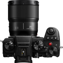 Panasonic Lumix S 35mm F/1.8 L-Mount