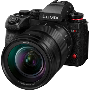 Panasonic Lumix S1IIE m/24-105mm F:4