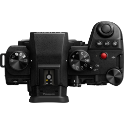 Panasonic Lumix S5M2 Hus