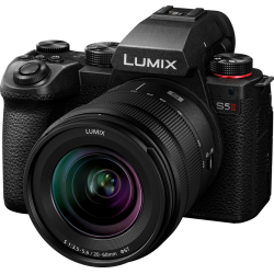 Panasonic Lumix S5M2 m/20-60mm