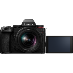 Panasonic Lumix S5M2 m/20-60mm