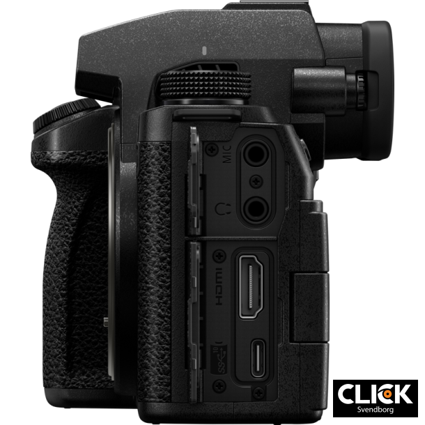 Panasonic Lumix S5M2X body