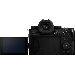 Panasonic Lumix S5M2X body