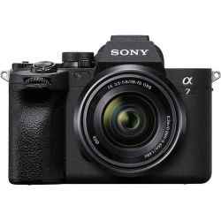 Sony Alpha A7 IV m/28-70mm F3.5-5.6 OSS (Sony Student Cashback)