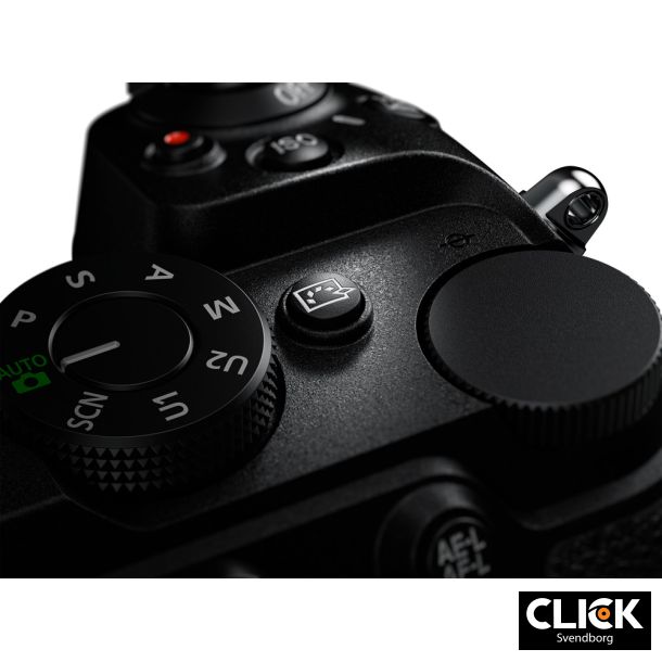 Nikon Z5IIC m/24-70mm F/4 S Black
