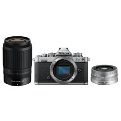 Nikon Z fc m/DX 16-50mm f/3.5-6.3 VR (SL) &amp; DX 50-250mm